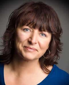 Presentation Summit 2024: Conversation with Echo Swinford