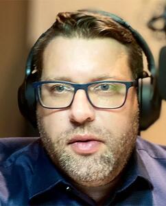 Presentation Summit 2022: Conversation with Kristaps Petersons