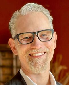 Presentation Summit 2025: Conversation with Mike Parkinson