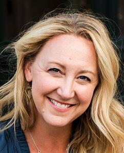 Presentation Summit 2024: Conversation with Sally Z