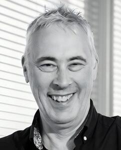 StoryMaking – How to Use Stories, Not Just Tell Them: Conversation with Simon Raybould