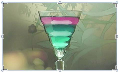 Result of selecting the Crop option on a movie clip Result of selecting the Crop option on a movie clip