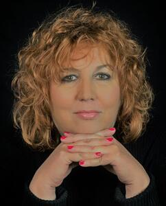 Creating Multilingual Presentations: Conversation with Jude Barak