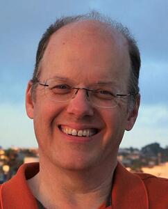 The Right Approach to PowerPoint: Conversation with Doug Thomas